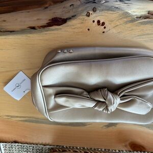 Chic Cream Knot Cosmetic Bag